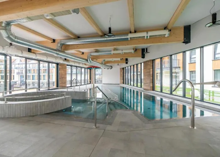 Bel Mare Leaf With Balcony By Renters Lägenhet