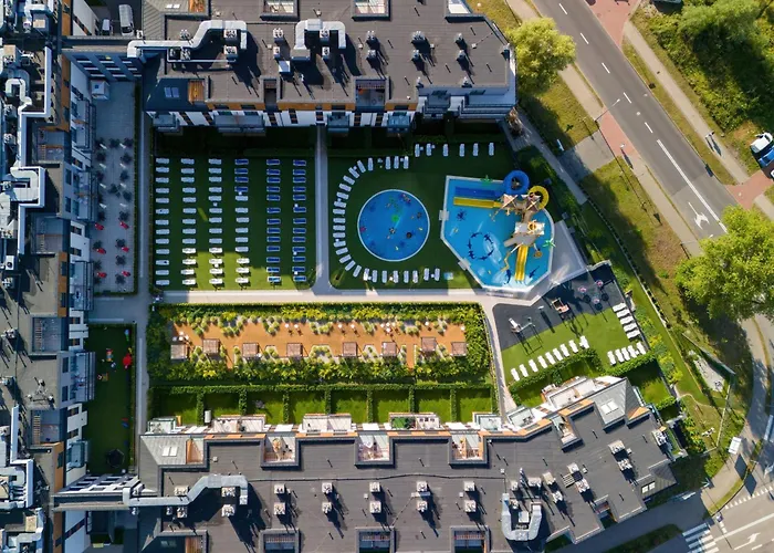 Bel Mare Leaf With Balcony By Renters Lägenhet